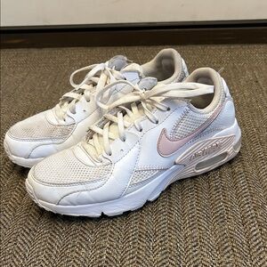 Nike Women's White and Pink Air Max Sneakers